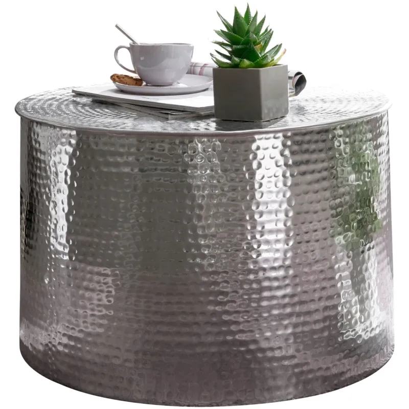 Runder Couchtisch Aluminium Rund Orientalisch Silbern Hammerschlag Modern mit gehämmerter Oberfläche, Gesamtansicht von oben.