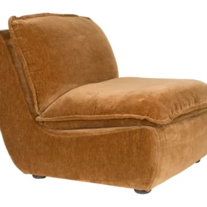 Loungesessel Radley Cognac in Braun mit Samtbezug, Gesamtansicht von vorne.