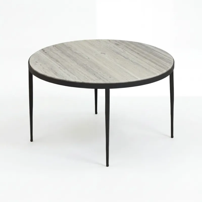 Runder Couchtisch Toronto mit weißer Marmorplatte und schwarzem Metallgestell, Gesamtansicht von oben.