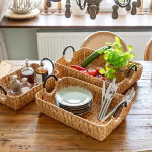 Boho Serviertablett aus Wasserhyazinthe mit Griffen – 3 Größen