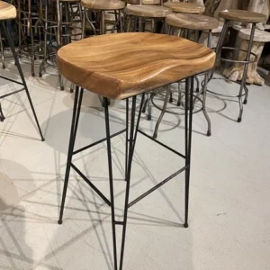 Barstuhl Holz, Barshocker Metall-Gestell, Barhocker Industriedesign, Höhe 67 cm