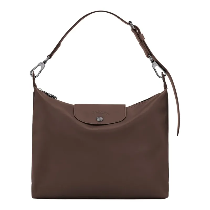 Lieblingstasche Le Pliage Xtra M shoulder bag in brown leather with a flap closure and silver hardware.