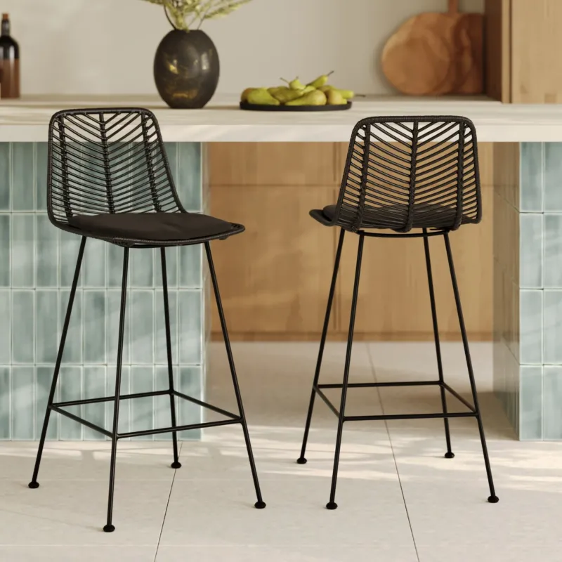 Lot de 2 chaises pour ilot central en rotin noir