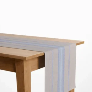 Tischläufer aus Reinleinen-mittelgrob mit farbigen Streifen in Blau; Beispielbild